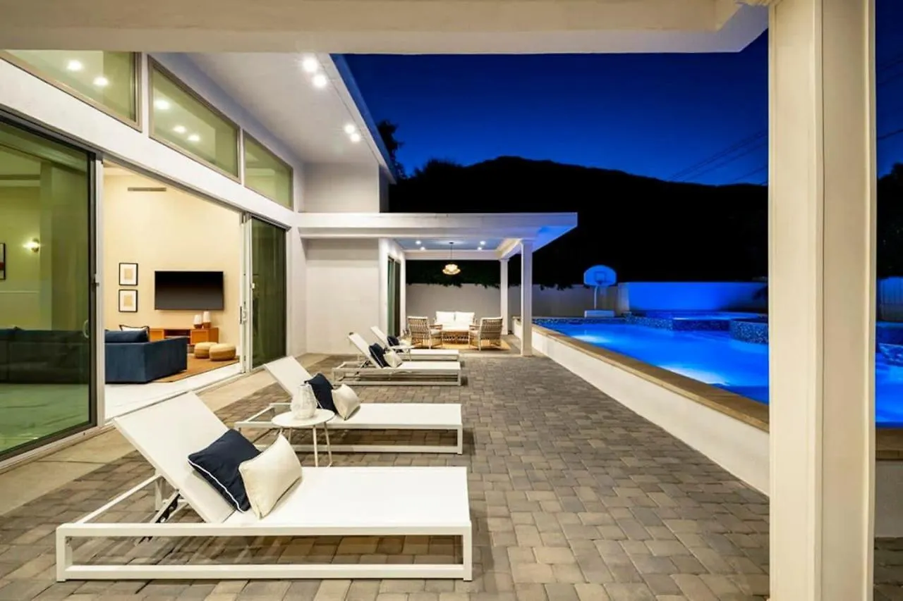 Ocotillo Retreat Large Family Home With Pool And Spa Palm Springs