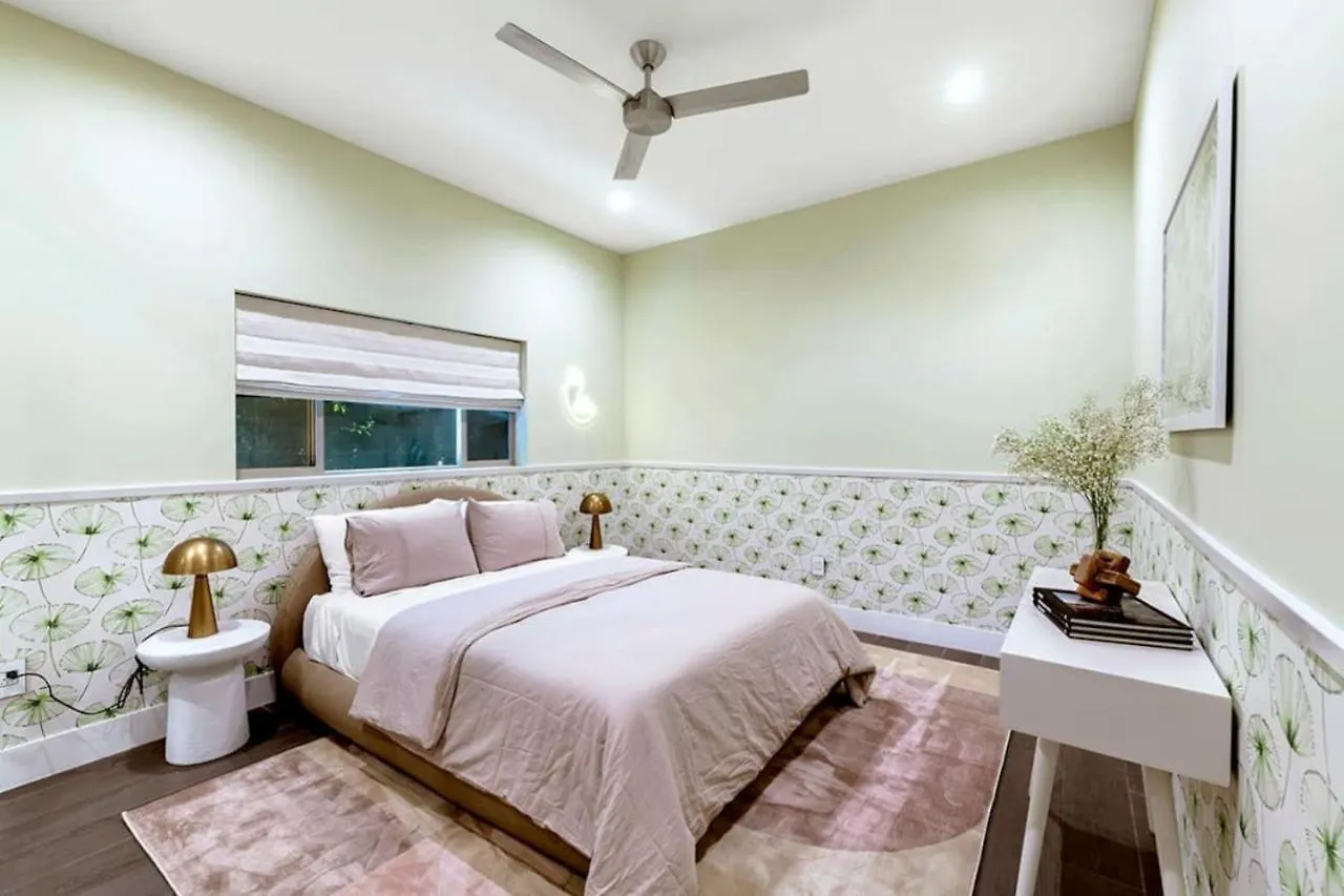Ocotillo Retreat Large Family Home With Pool And Spa Palm Springs Tatil Evi