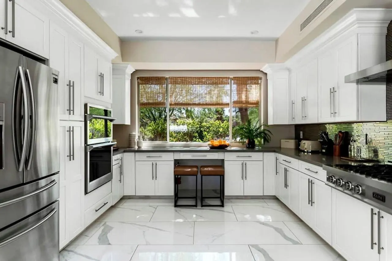Ocotillo Retreat Large Family Home With Pool And Spa Palm Springs